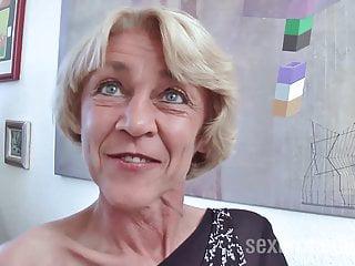 Die geile Oma Rita zeigt dir ihre feuchte Fotze