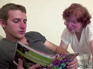 Jungschwanz fickt Oma Ingrid in den Arsch